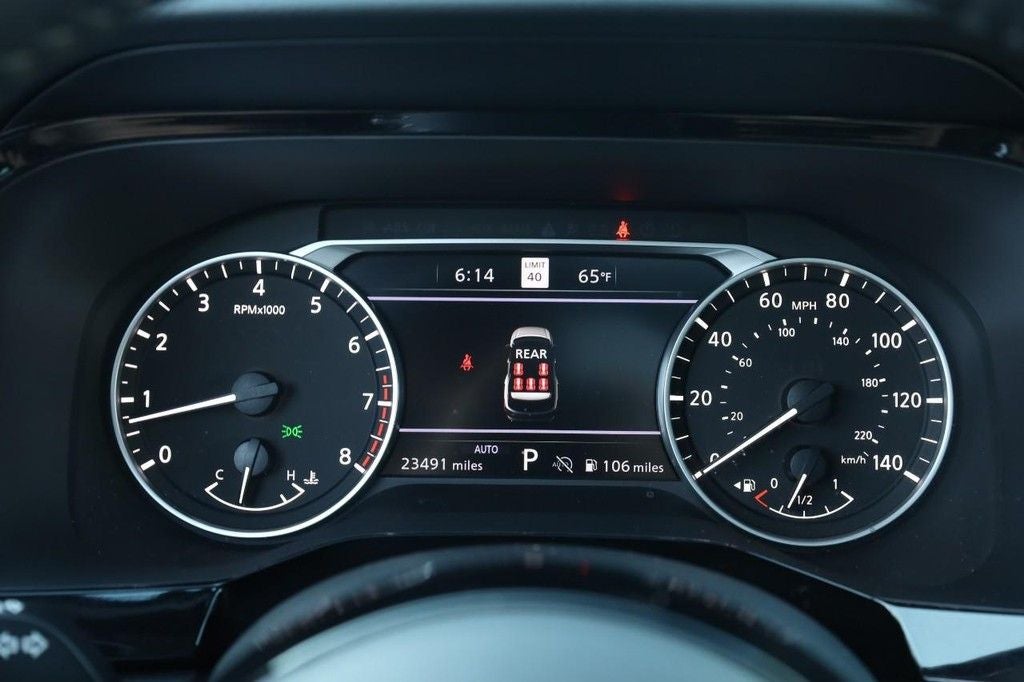 2025 Nissan Pathfinder SL