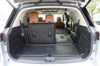 2025 Nissan Pathfinder Platinum