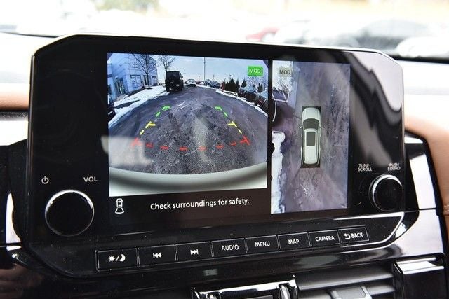 2025 Nissan Pathfinder Platinum