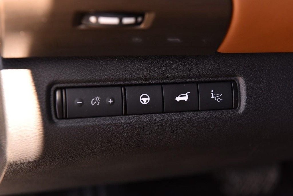 2023 Nissan Pathfinder Platinum 4WD [MotorTrend Certified]