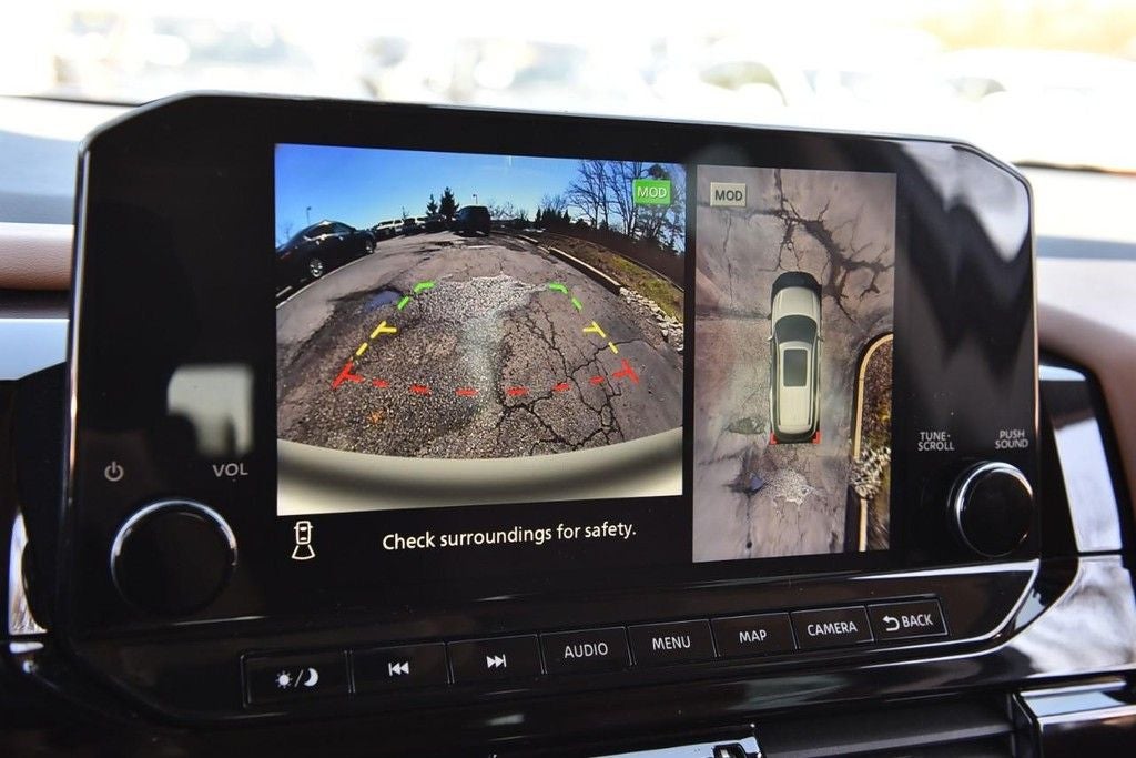 2023 Nissan Pathfinder Platinum 4WD [MotorTrend Certified]