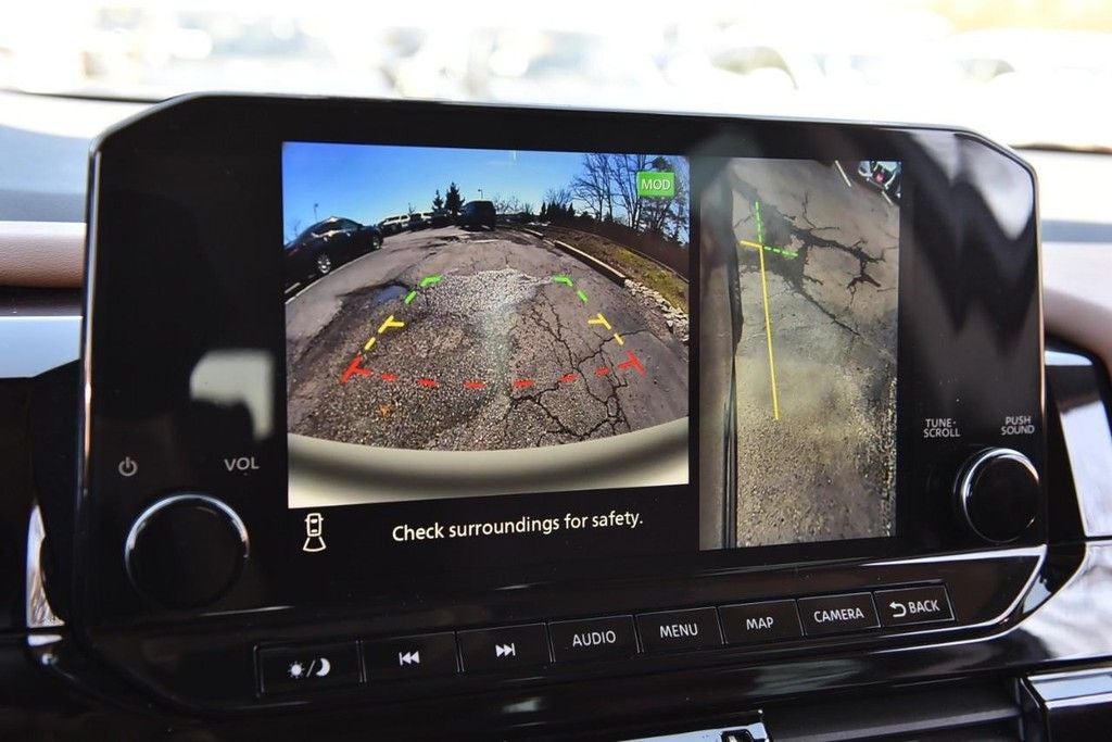 2023 Nissan Pathfinder Platinum 4WD [MotorTrend Certified]