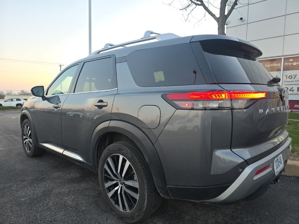 2023 Nissan Pathfinder Platinum 4WD [MotorTrend Certified]