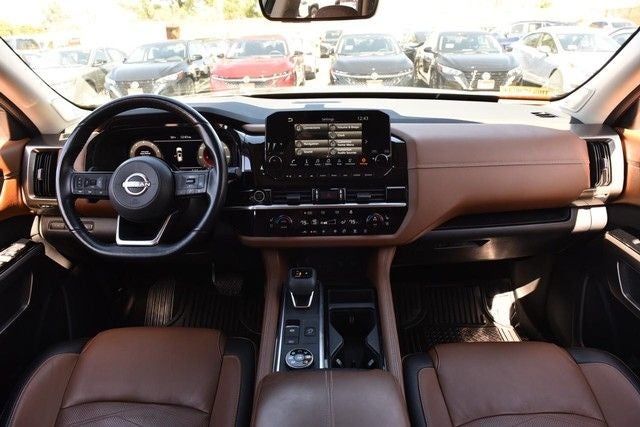 2023 Nissan Pathfinder Platinum 4WD [MotorTrend Certified]