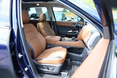 2025 Nissan Pathfinder Platinum