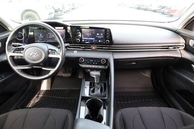 2022 Hyundai Elantra SEL Convenience Package [MotorTrend Certified]