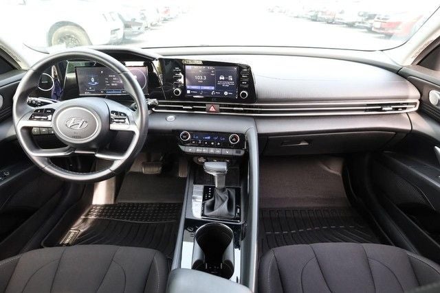 2022 Hyundai Elantra SEL Convenience Package [MotorTrend Certified]