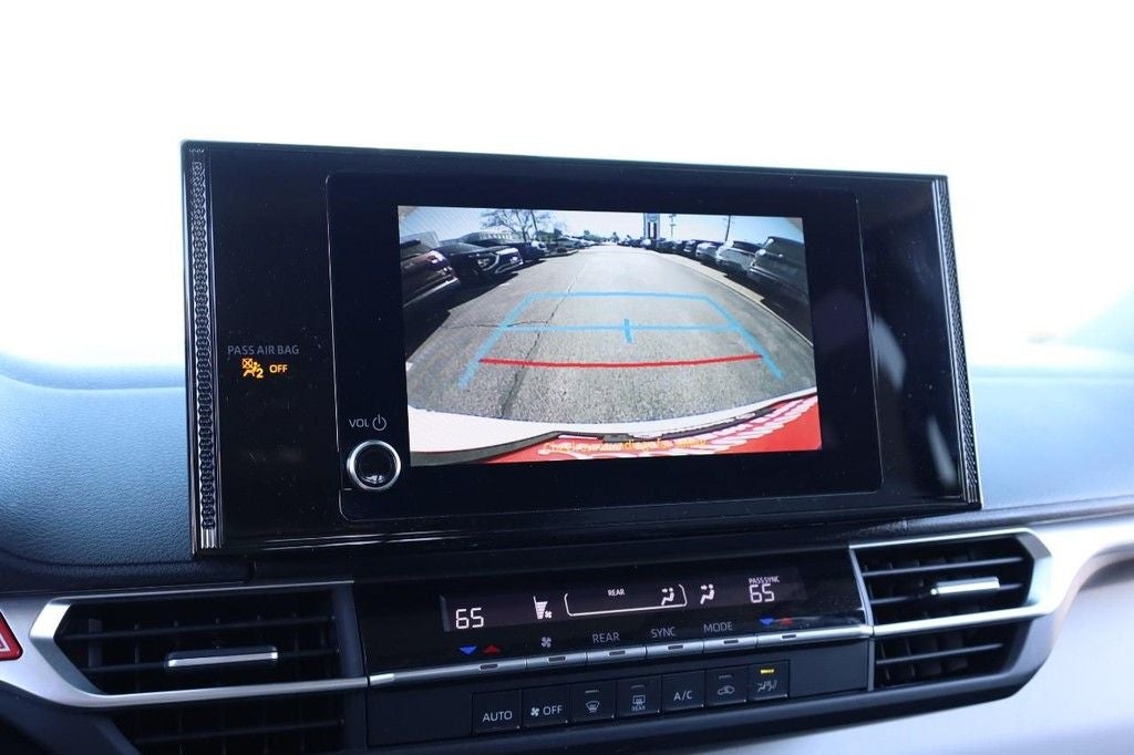 2025 Toyota Sienna LE AWD Plus Package [8 Passenger]