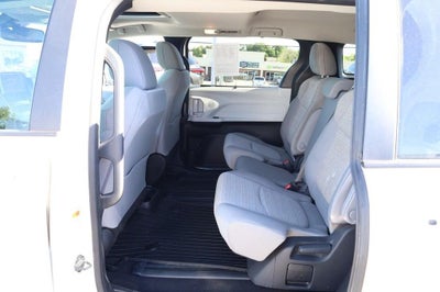 2025 Toyota Sienna LE AWD Plus Package [8 Passenger]