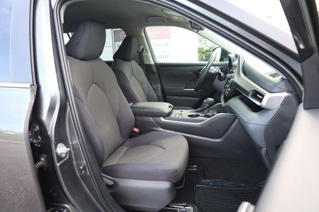 2025 Toyota Highlander LE
