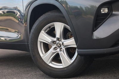 2025 Toyota Highlander LE