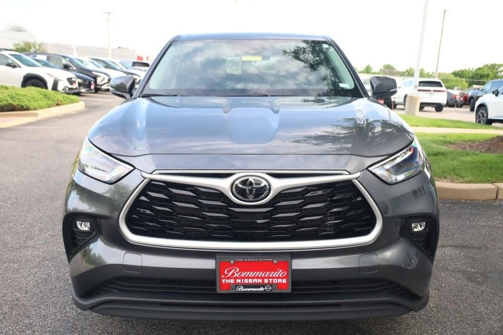 2025 Toyota Highlander LE