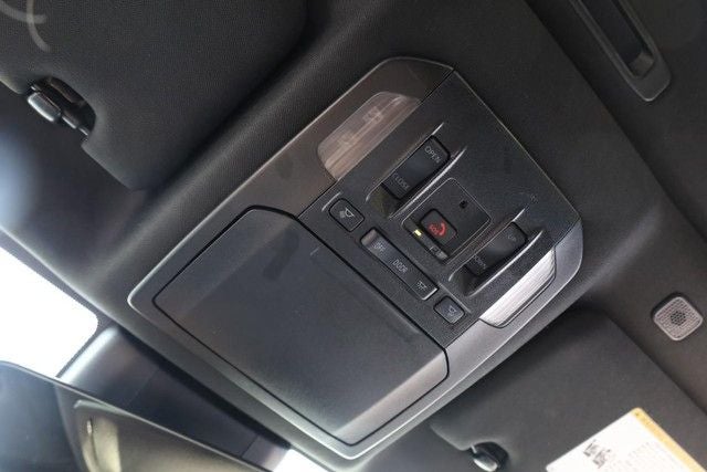 2025 Toyota Highlander XSE