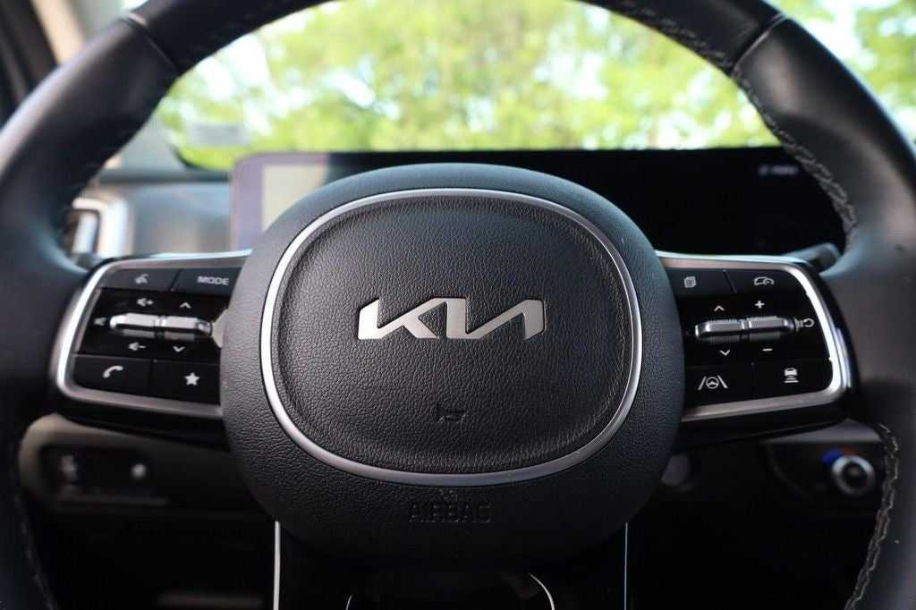 2024 Kia Sorento S AWD Panoramic Sunroof Package