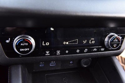 2024 Mitsubishi Outlander SE Tech Package 4WD