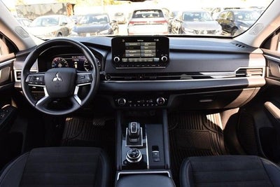 2024 Mitsubishi Outlander SE Tech Package 4WD