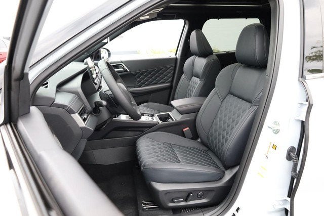 2026 Nissan Rogue Plug-In Hybrid Platinum