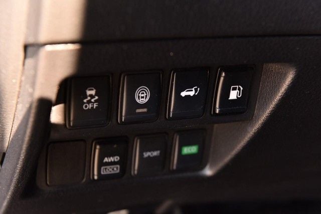 2020 Nissan Rogue SV AWD [MotorTrend Certified]