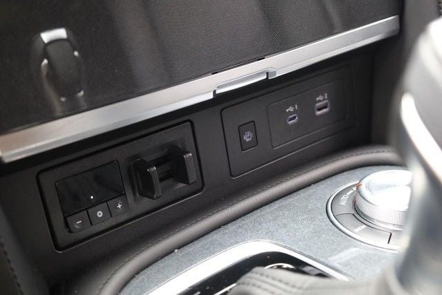 2024 Nissan Armada SV