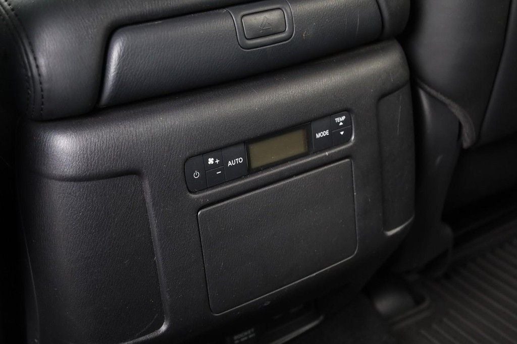 2022 Nissan Armada SV 4WD w/ Appearance Package