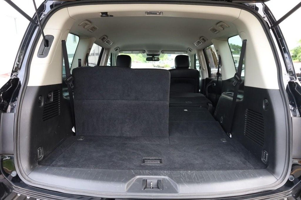 2022 Nissan Armada SV 4WD w/ Appearance Package