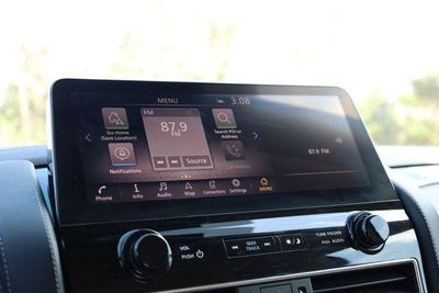 2021 Nissan Armada Platinum 4WD w/ Rear Entertainment [MotorTrend Certified]