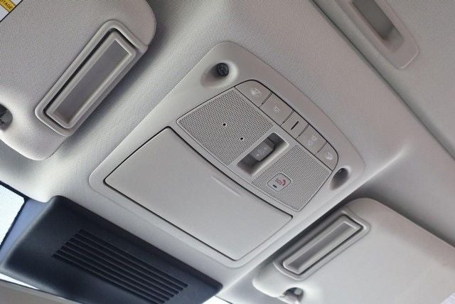 2021 Nissan Armada Platinum 4WD w/ Rear Entertainment [MotorTrend Certified]