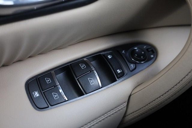 2021 Nissan Armada Platinum 4WD w/ Rear Entertainment [MotorTrend Certified]