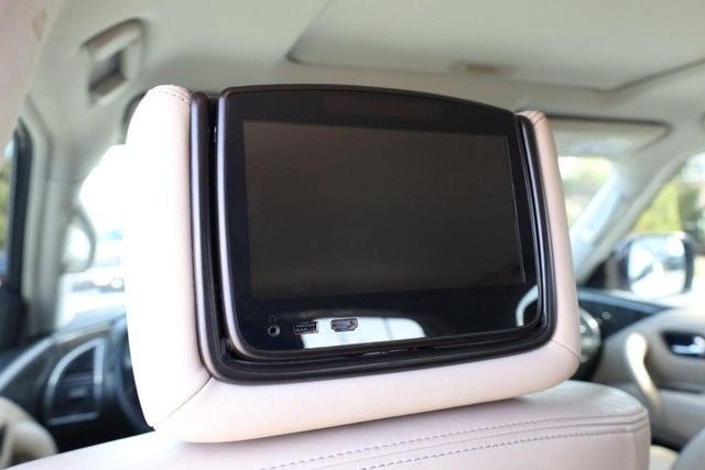 2021 Nissan Armada Platinum 4WD w/ Rear Entertainment [MotorTrend Certified]