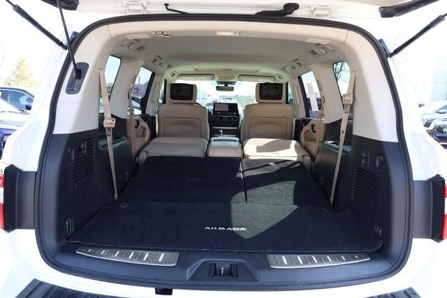 2021 Nissan Armada Platinum 4WD w/ Rear Entertainment [MotorTrend Certified]