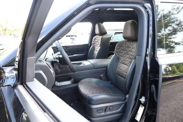 2025 Nissan Armada Platinum