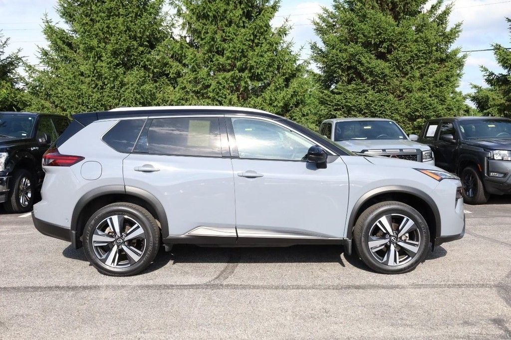 2025 Nissan Rogue SL
