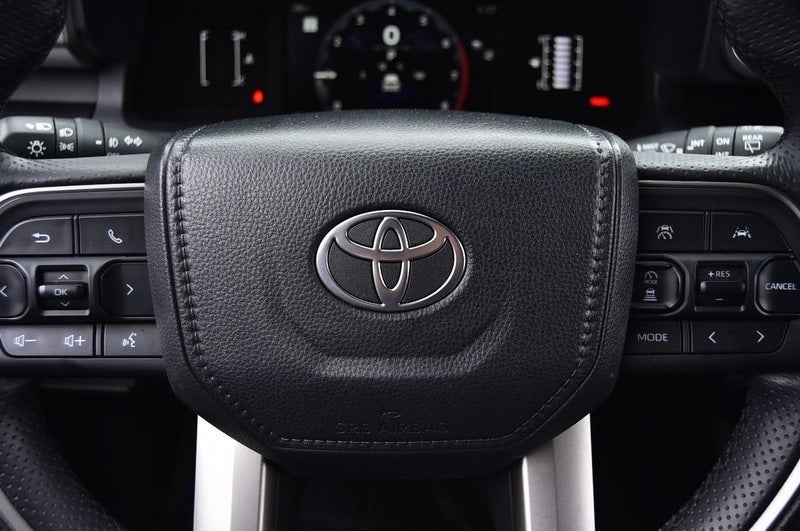 2025 Toyota 4Runner SR5 4WD