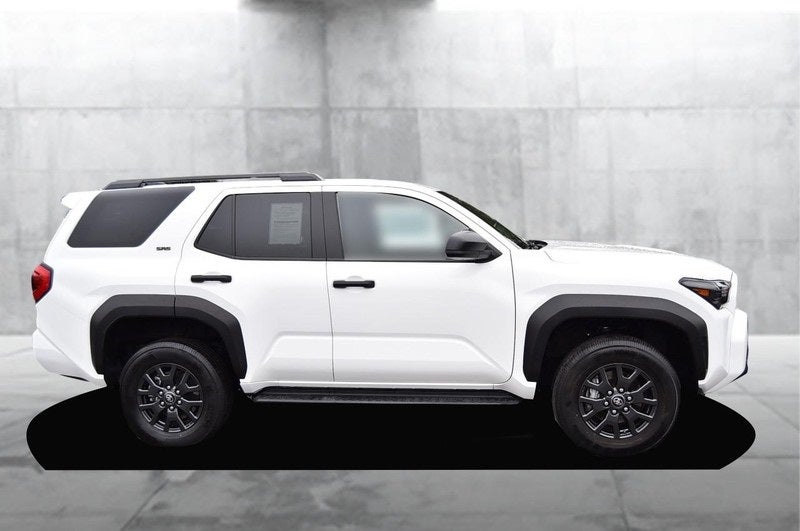 2025 Toyota 4Runner SR5 4WD