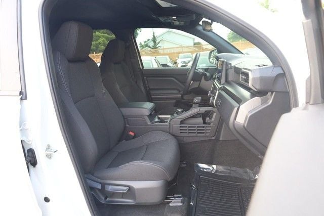 2025 Toyota 4Runner SR5 4WD