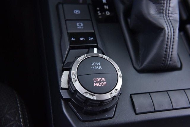 2025 Toyota 4Runner SR5 4WD