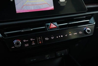 2024 Kia Niro SX Touring