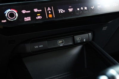 2024 Kia Niro SX Touring