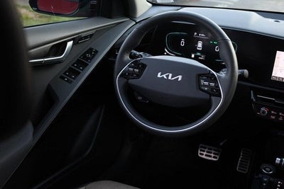 2024 Kia Niro SX Touring