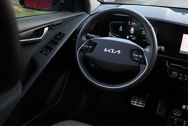 2024 Kia Niro SX Touring
