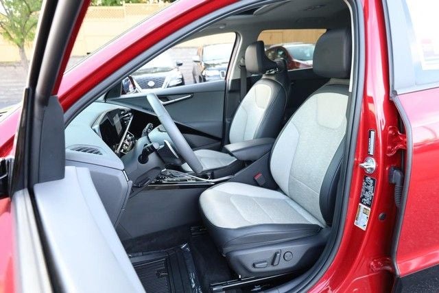 2024 Kia Niro SX Touring