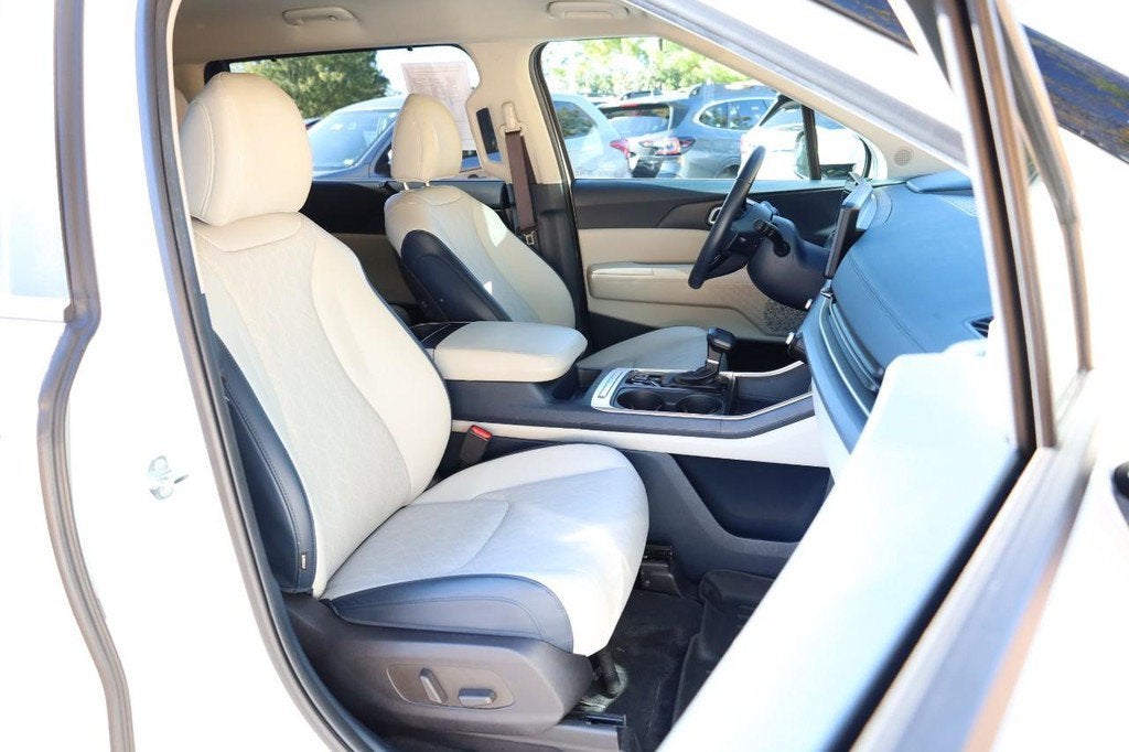 2025 Kia Carnival EX