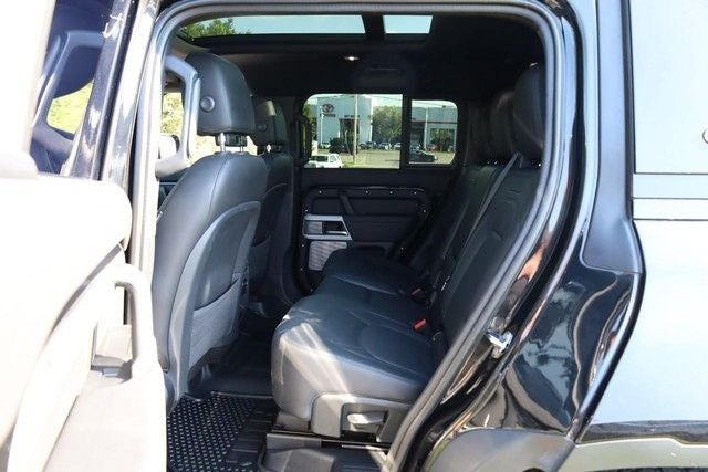 2024 Land Rover Defender 130 S