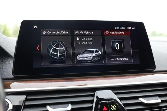 2019 BMW 5 Series 530i xDrive Luxury Package [MotorTrend Certified]