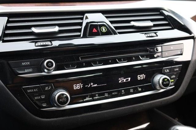 2019 BMW 5 Series 530i xDrive Luxury Package [MotorTrend Certified]