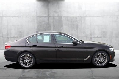 2019 BMW 5 Series 530i xDrive Luxury Package [MotorTrend Certified]