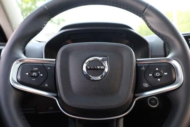 2023 Volvo XC40 Ultimate