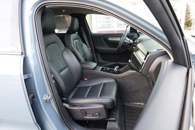2023 Volvo XC40 Ultimate