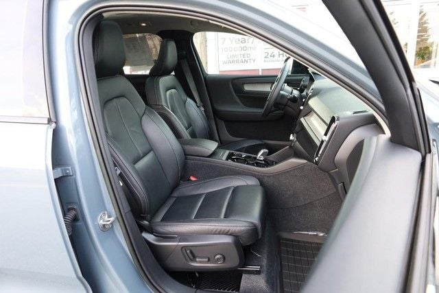 2023 Volvo XC40 Ultimate