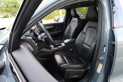 2023 Volvo XC40 Ultimate